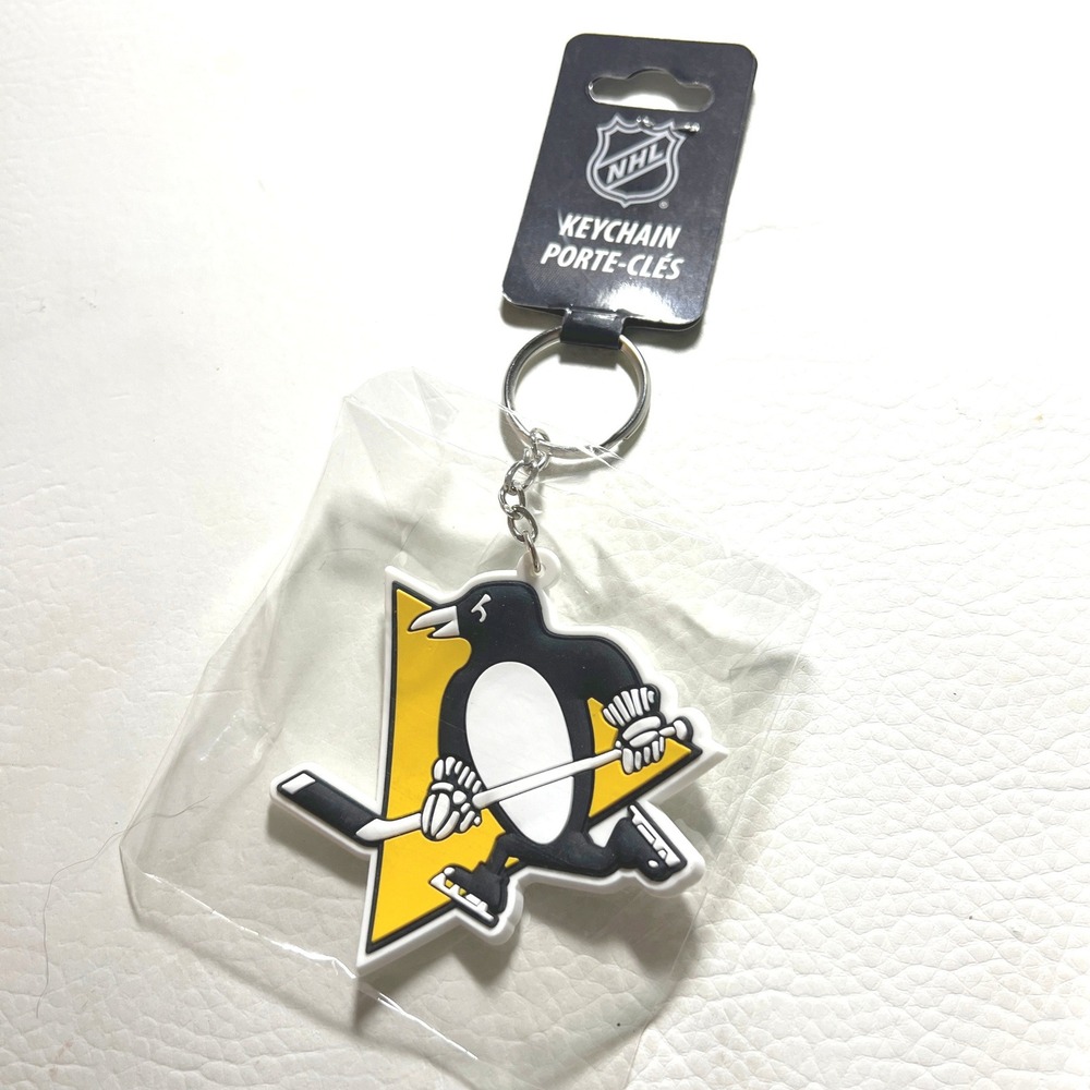 NHL Pittsburgh Penguins Keychain Rubber Skating Penguin Logo Hockey Fan New